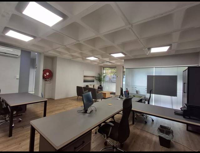 BUSINESS PROPERTY TO RENT IN STUART'S HILL